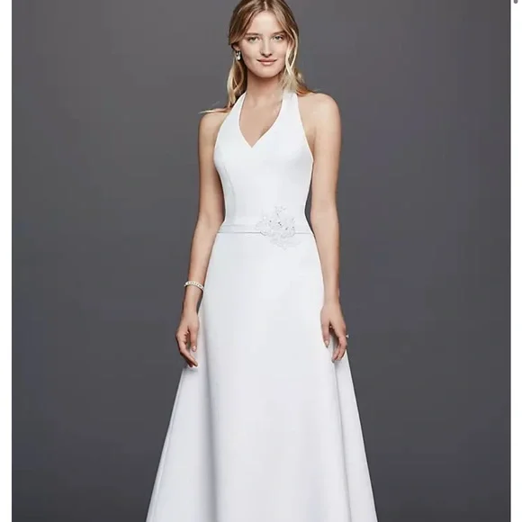 White Sleeveless Halter A-Line Wedding Gown - Picture 1 of 6
